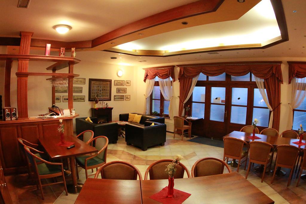 Hotel St.Florian Штурово Экстерьер фото